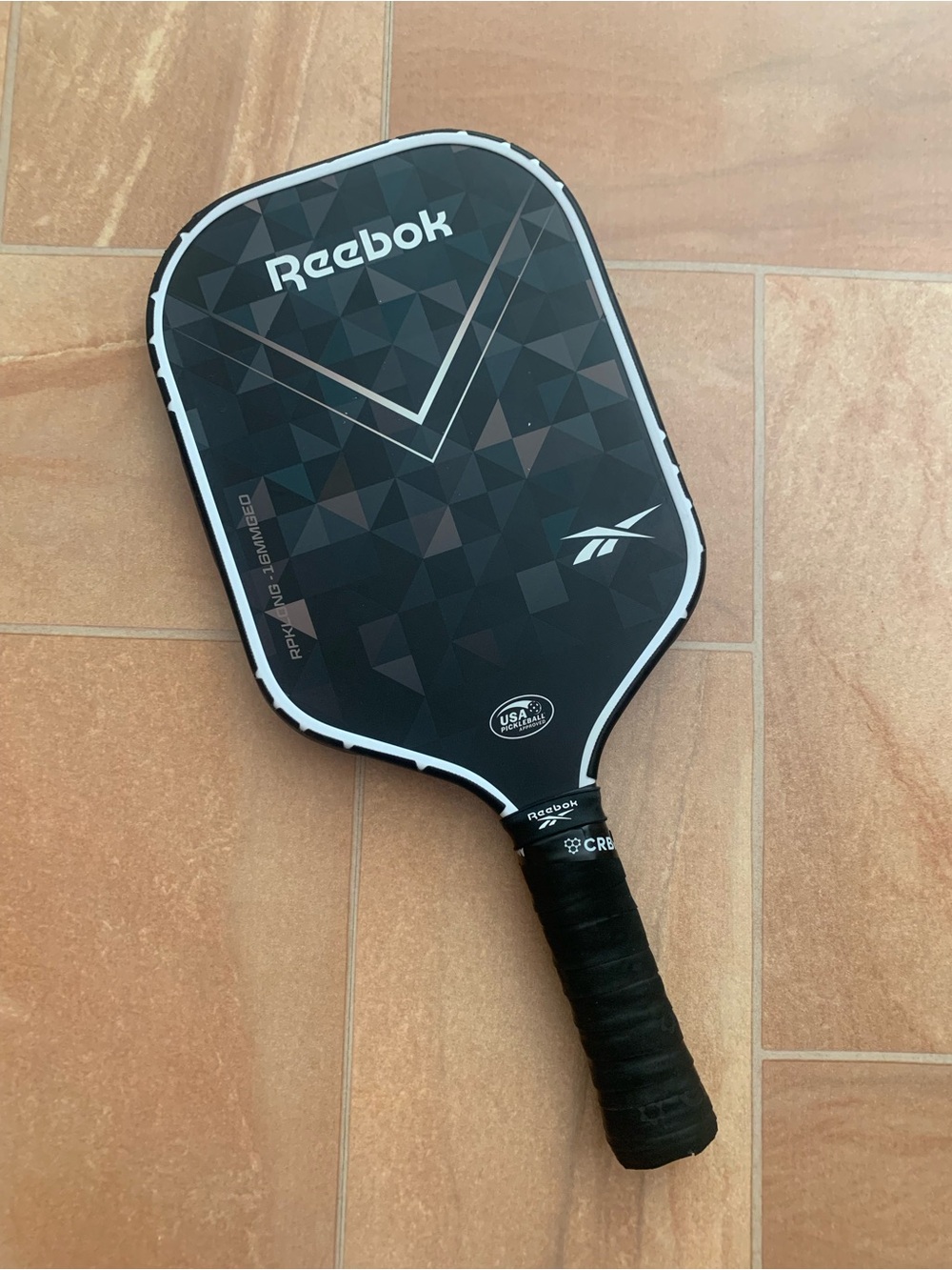 Reebok Black & White Pro Geo Elongated USAPA Pickleball Paddle